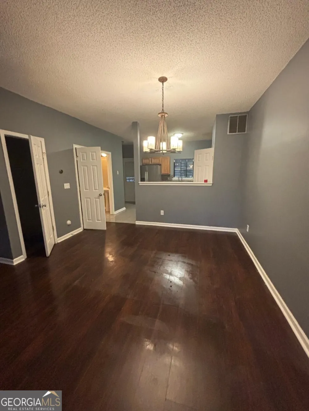 7690 Creekside LN Riverdale, GA 30296