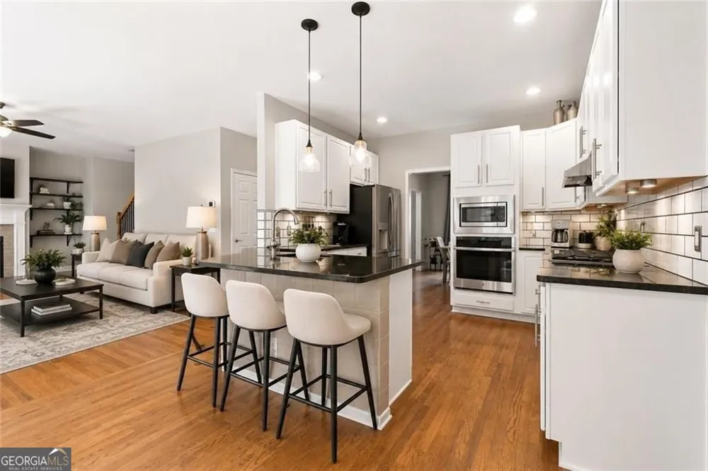 860 Valley DR Canton, GA 30114