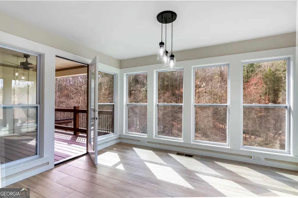 105 Riveredge DR Ellijay, GA 30536