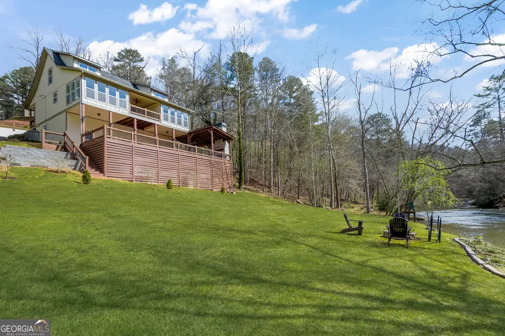 105 Riveredge DR Ellijay, GA 30536