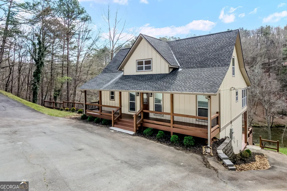 105 Riveredge DR Ellijay, GA 30536