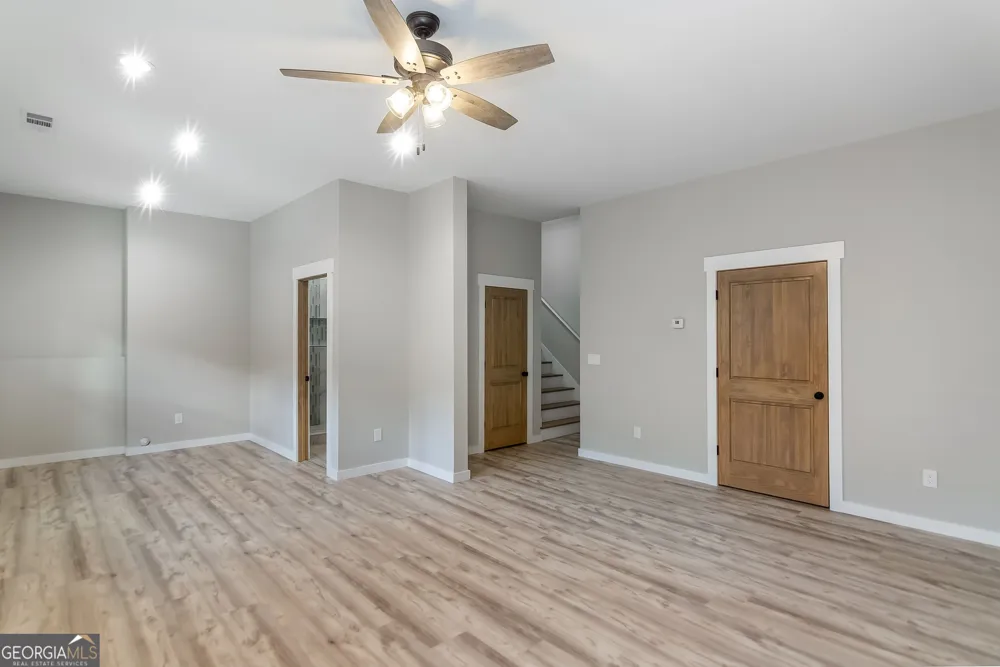 105 Riveredge DR Ellijay, GA 30536