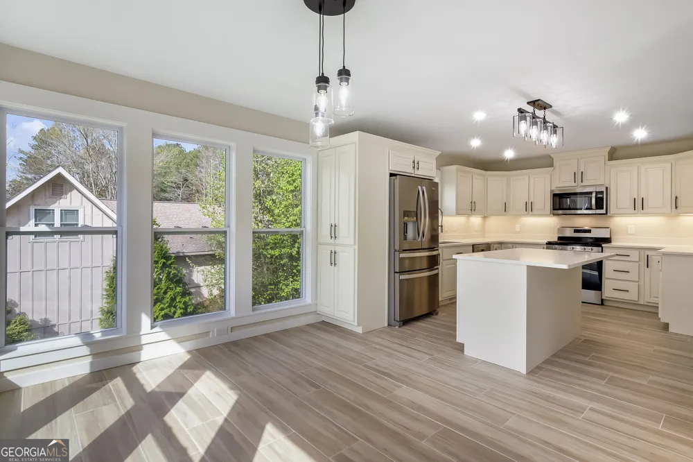 105 Riveredge DR Ellijay, GA 30536