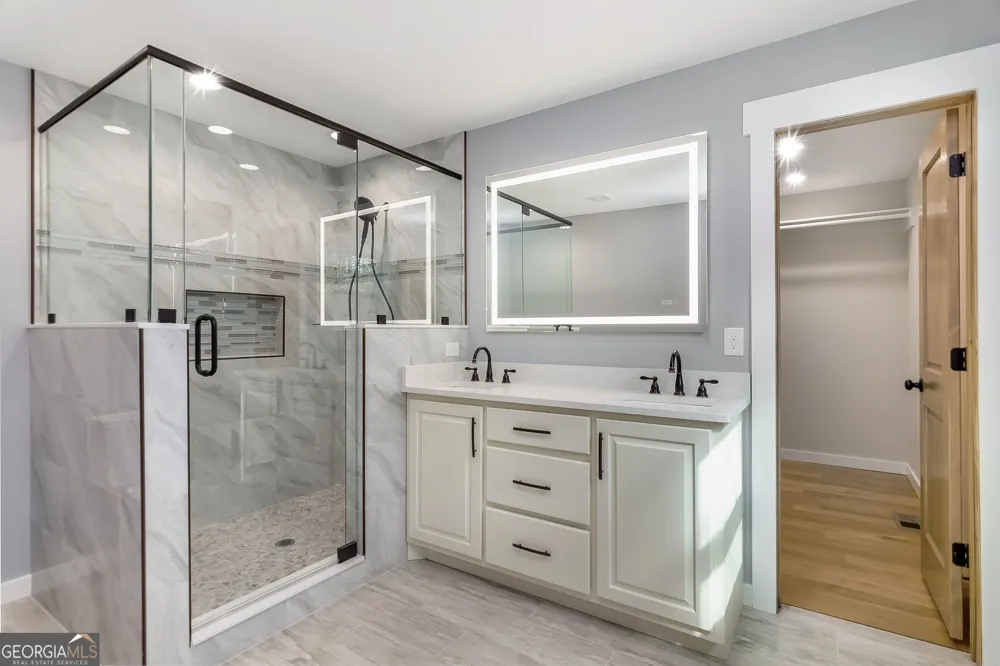 105 Riveredge DR Ellijay, GA 30536