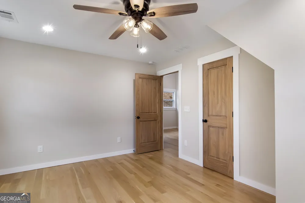 105 Riveredge DR Ellijay, GA 30536