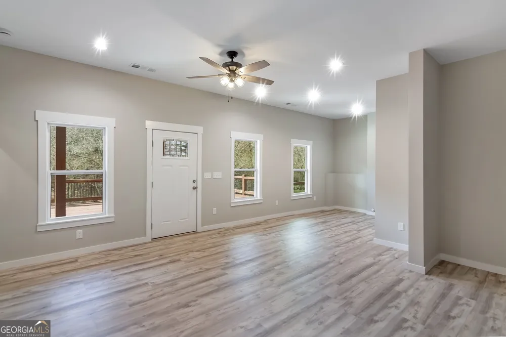 105 Riveredge DR Ellijay, GA 30536
