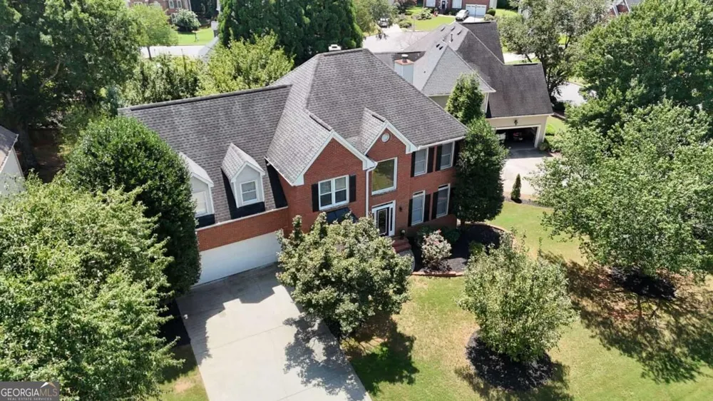 625 Windwalk DR Roswell, GA 30076