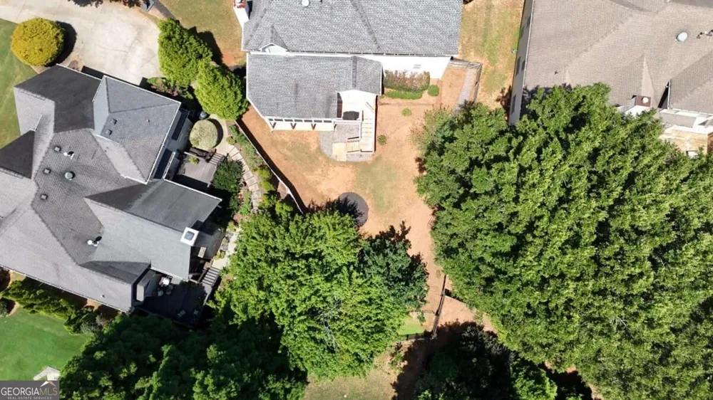 625 Windwalk DR Roswell, GA 30076