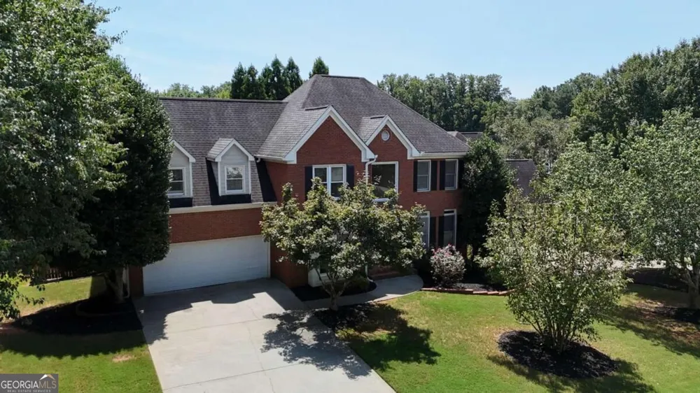 625 Windwalk DR Roswell, GA 30076