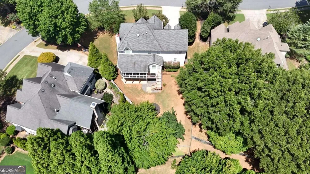 625 Windwalk DR Roswell, GA 30076
