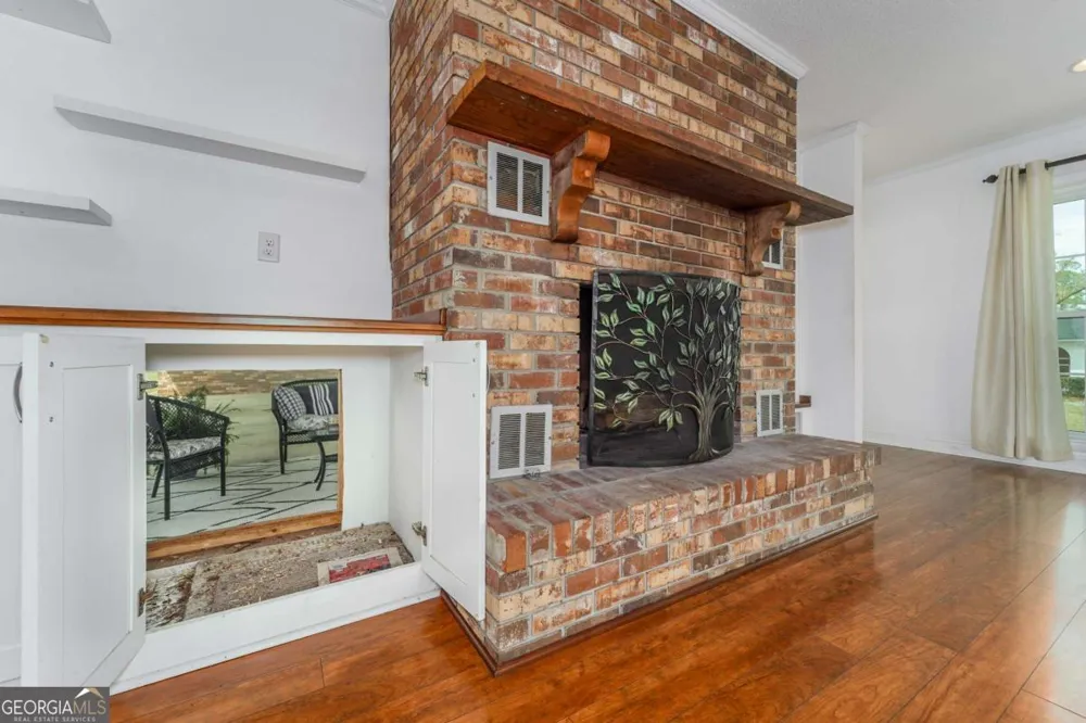 701 Van Streat Nicholls, GA 31554