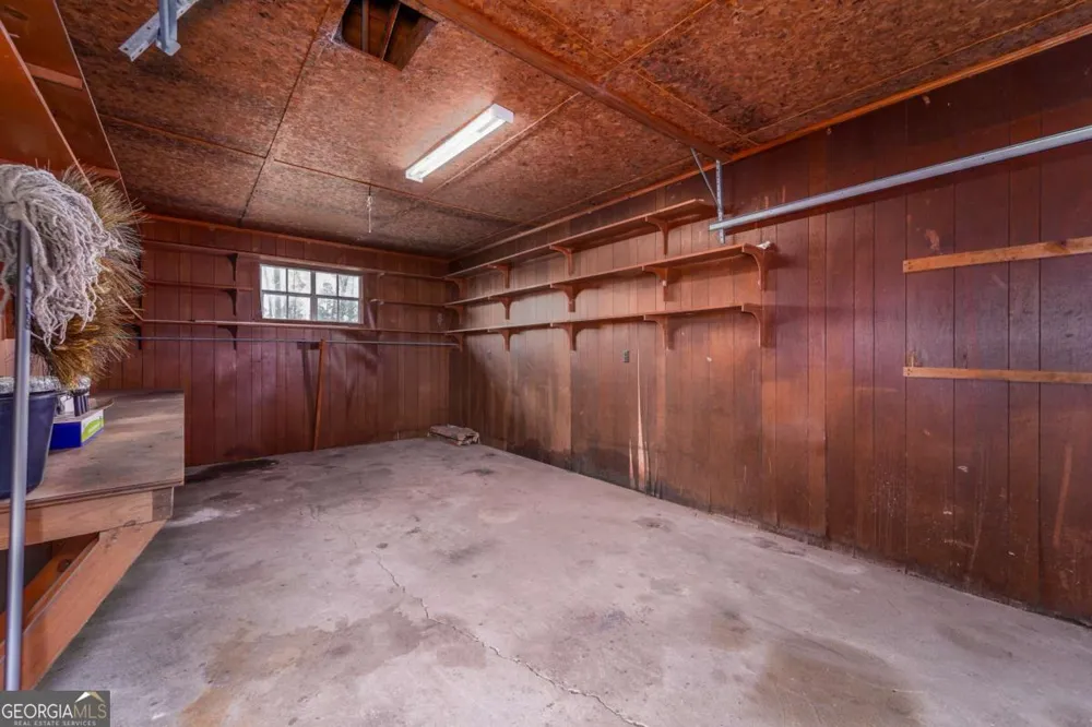 701 Van Streat Nicholls, GA 31554