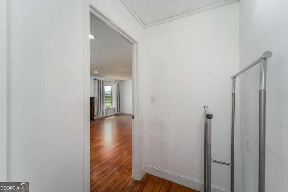 701 Van Streat Nicholls, GA 31554