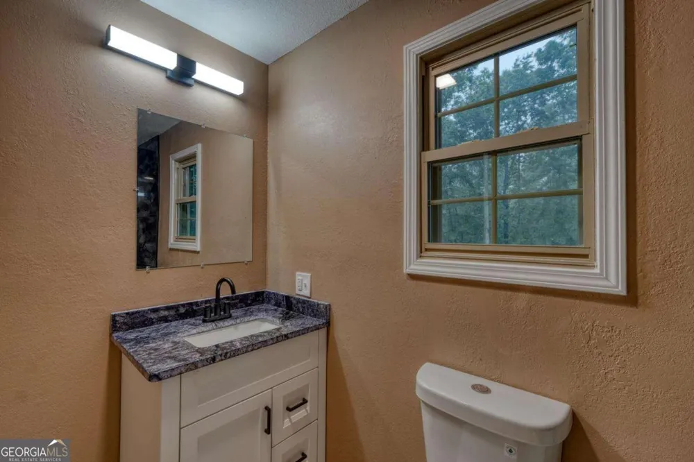 125 Big Foot LN Blairsville, GA 30512