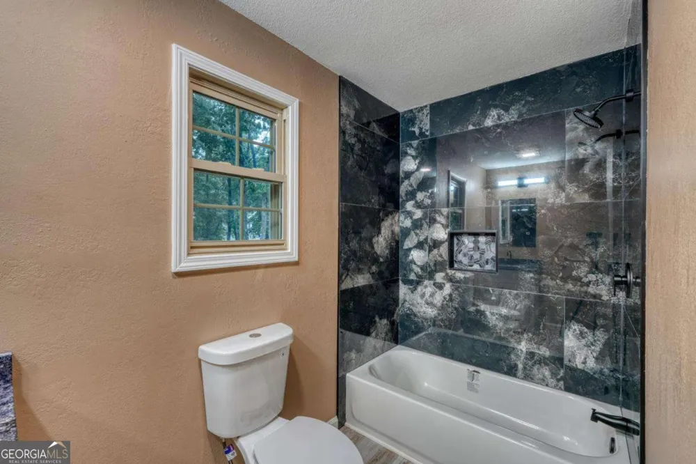 125 Big Foot LN Blairsville, GA 30512