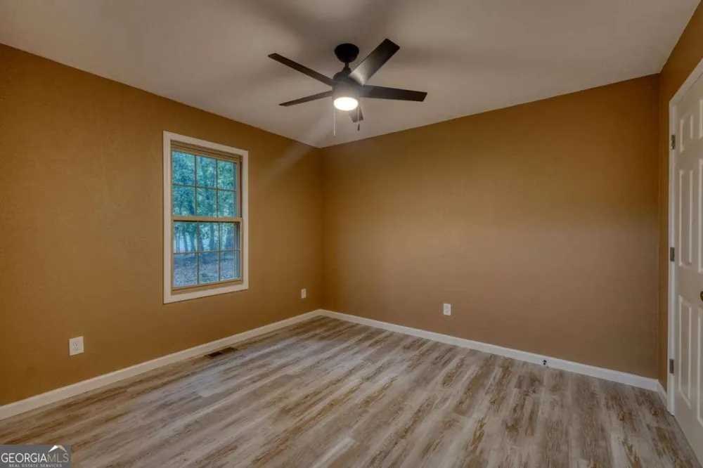 125 Big Foot LN Blairsville, GA 30512
