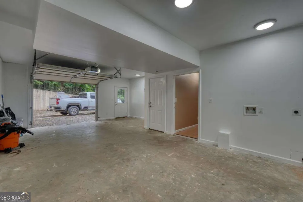 125 Big Foot LN Blairsville, GA 30512