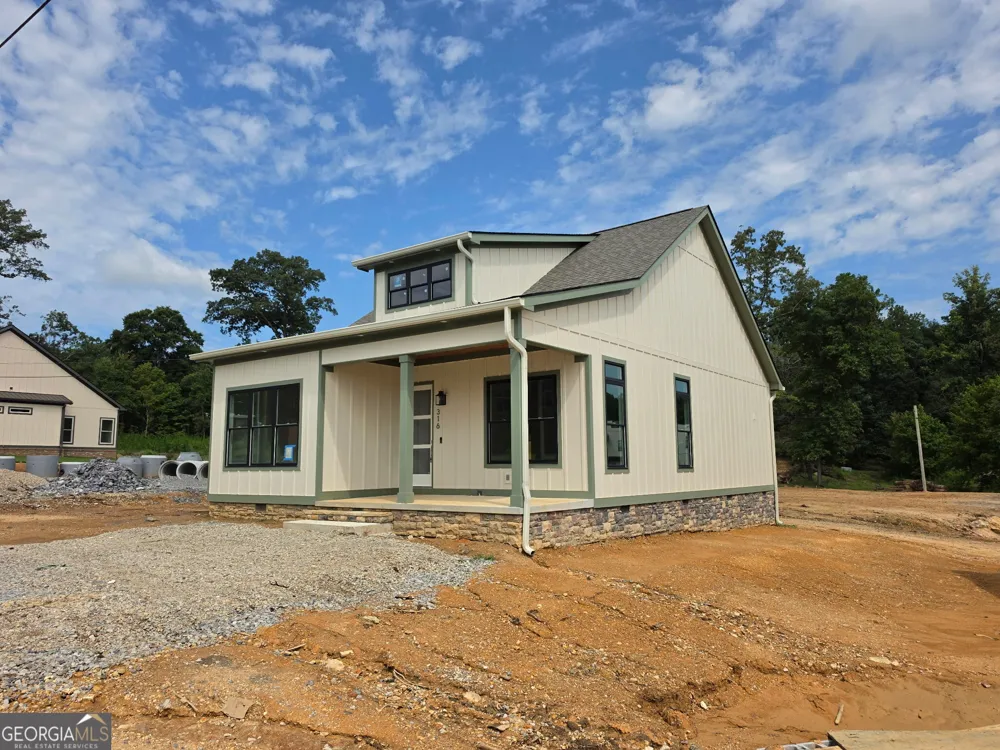 316 Thomas RD Fort Oglethorpe, GA 30742