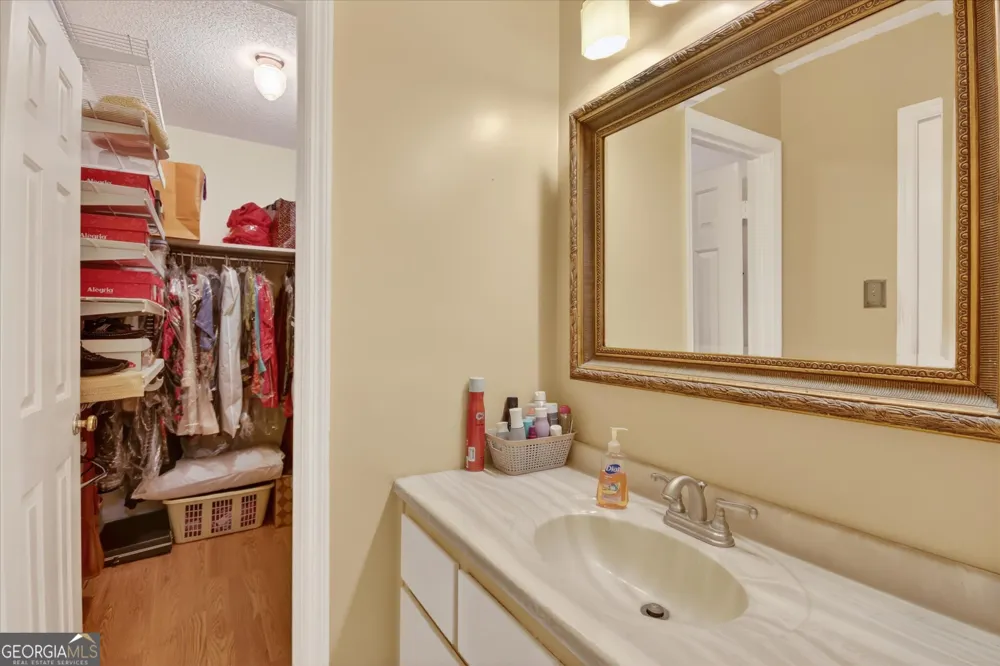 111 N Sheftall CIR Savannah, GA 31410