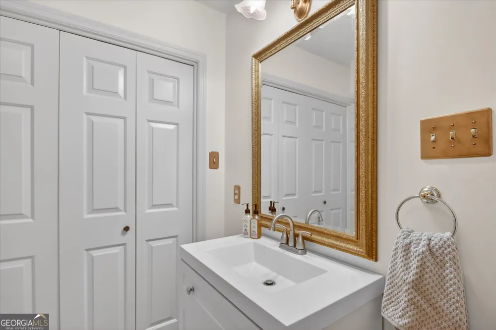 111 N Sheftall CIR Savannah, GA 31410
