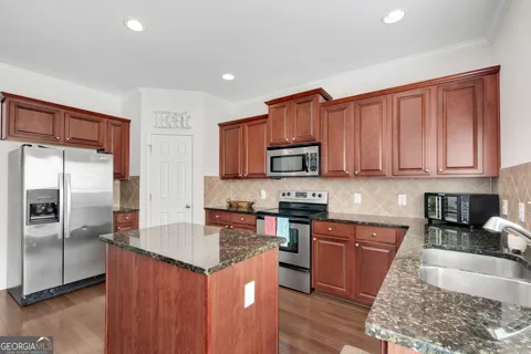 3039 Liberty WAY