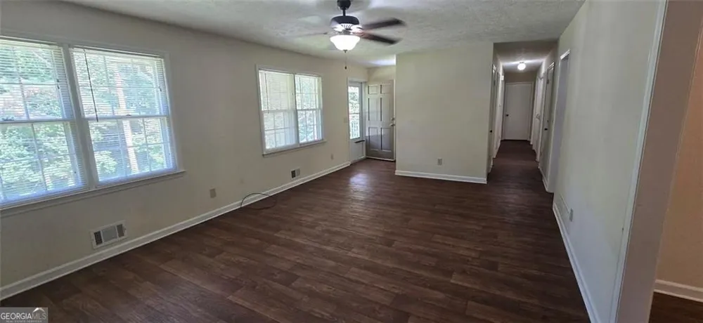 132 Johnson DR Canton, GA 30115
