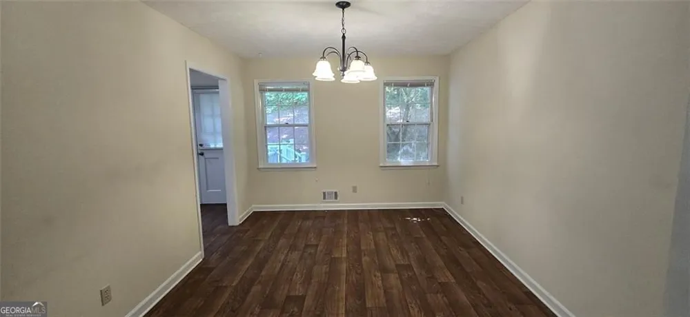 132 Johnson DR Canton, GA 30115