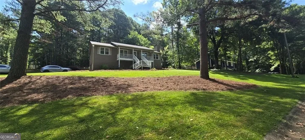 132 Johnson DR Canton, GA 30115