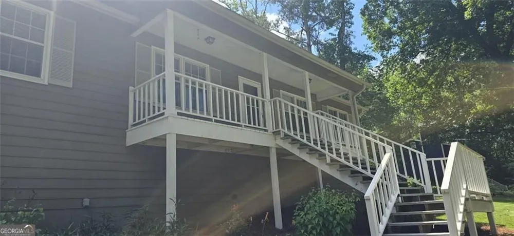 132 Johnson DR Canton, GA 30115
