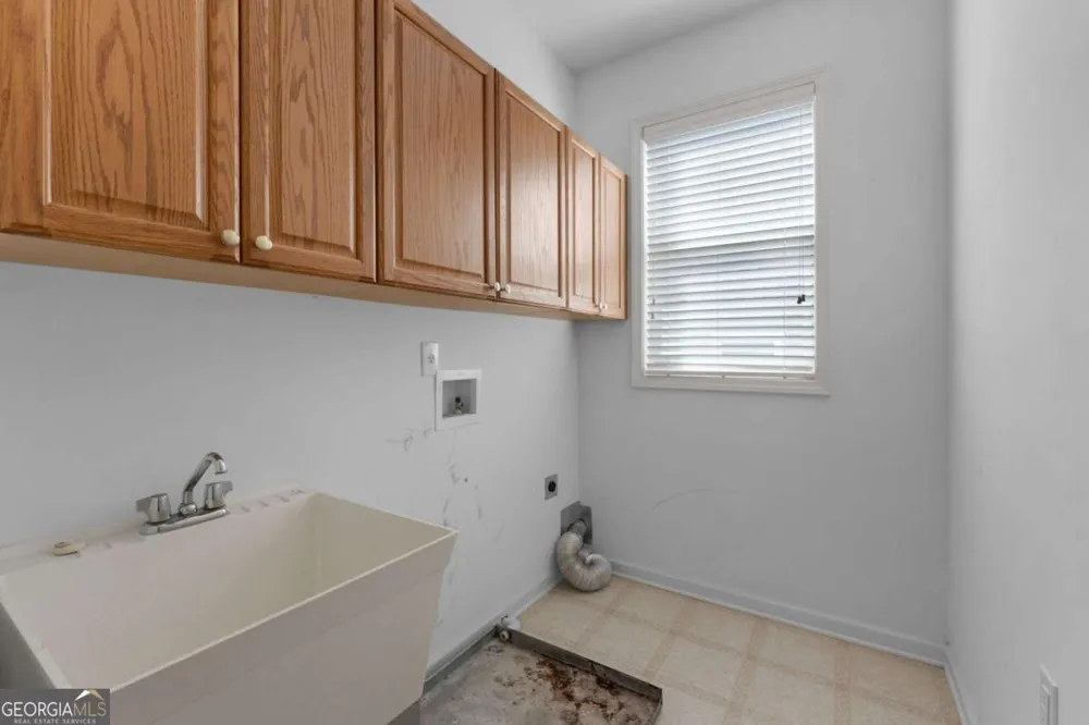 110 Scenic Hills DR Newnan, GA 30265