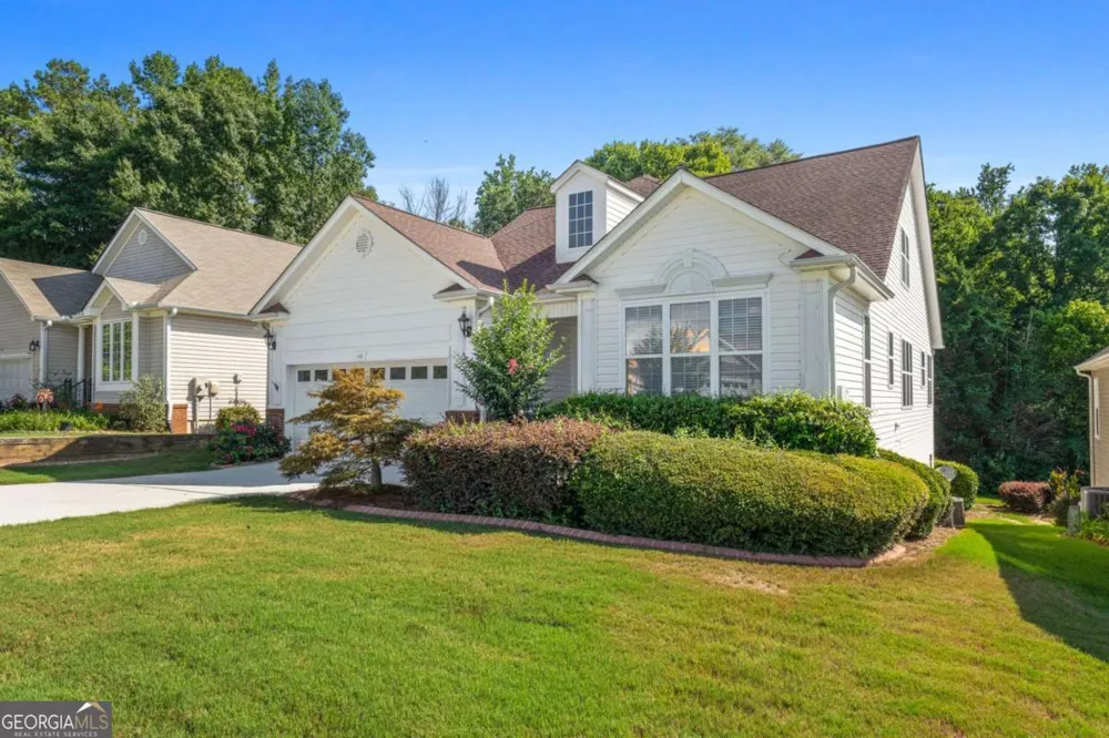 110 Scenic Hills DR Newnan, GA 30265