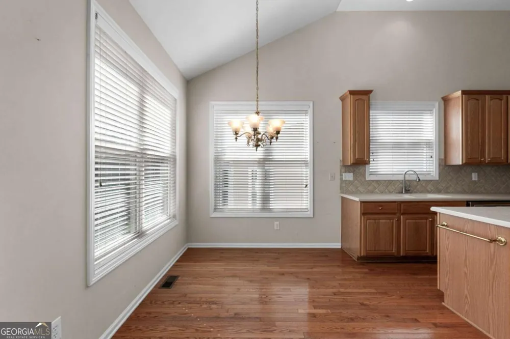 110 Scenic Hills DR Newnan, GA 30265