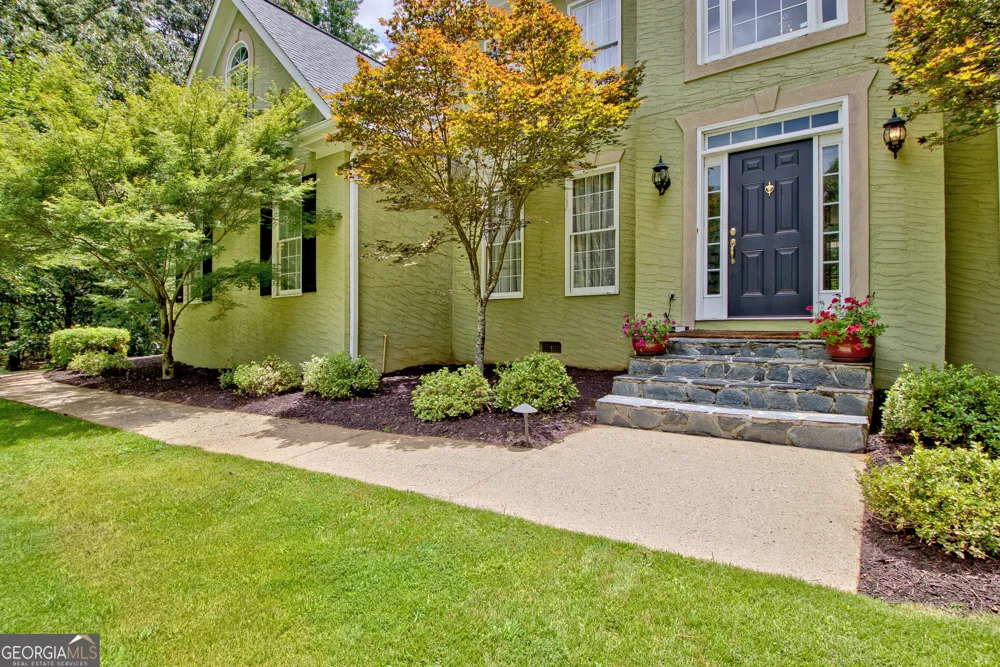 105 Arlington Tr Fayetteville, GA 30215