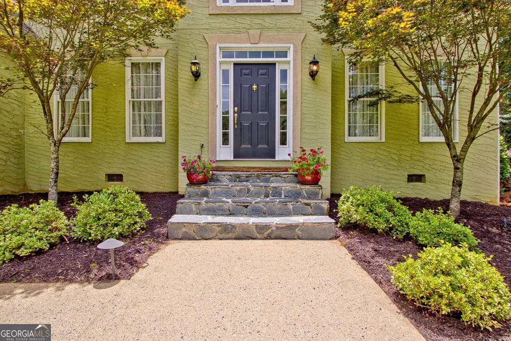 105 Arlington Tr Fayetteville, GA 30215