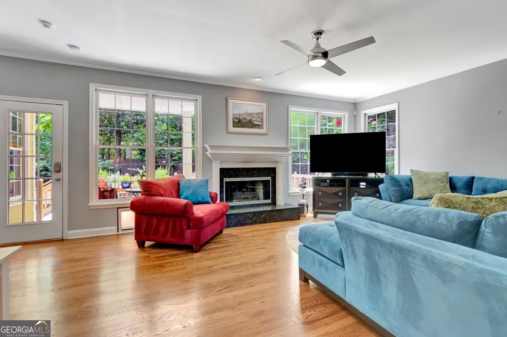 105 Arlington Tr Fayetteville, GA 30215