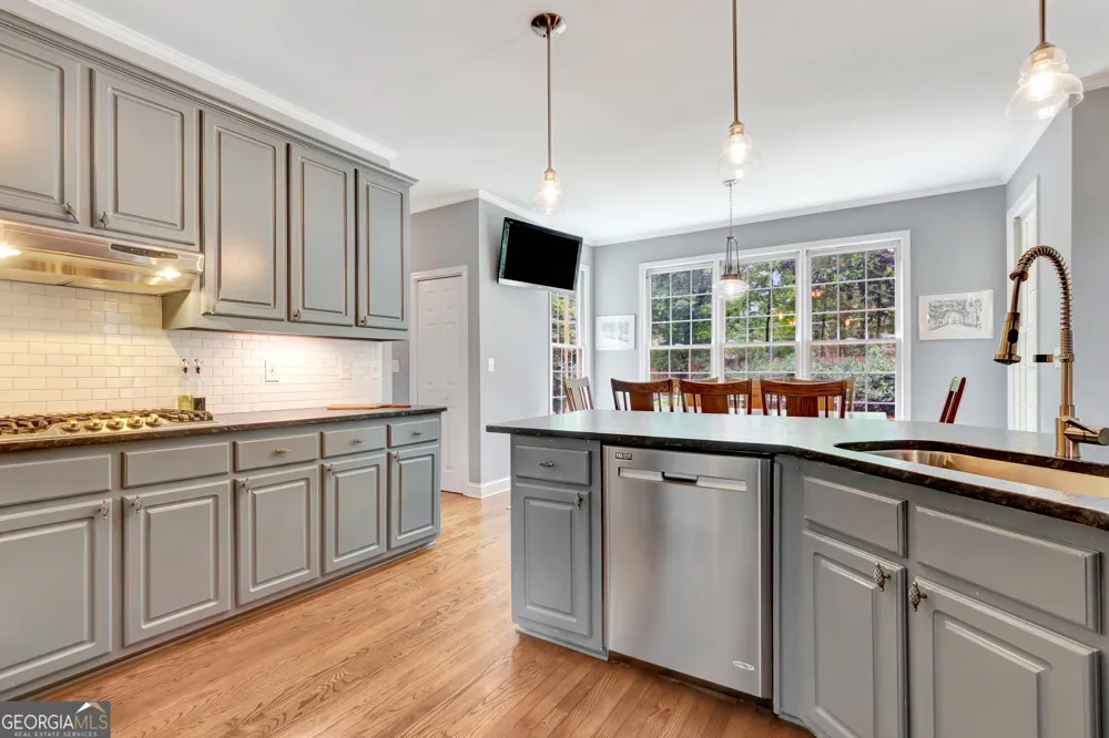 105 Arlington Tr Fayetteville, GA 30215