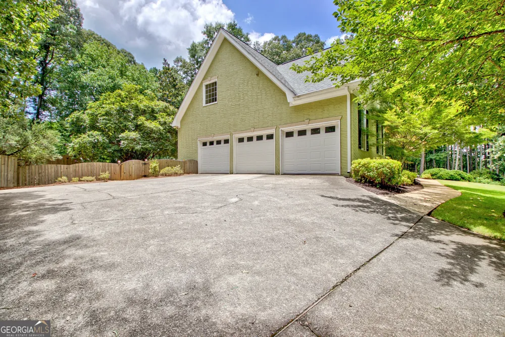 105 Arlington Tr Fayetteville, GA 30215