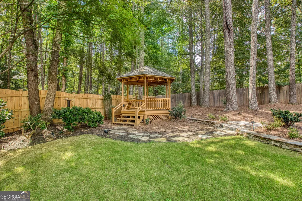 105 Arlington Tr Fayetteville, GA 30215