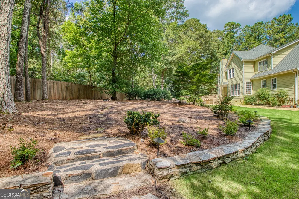 105 Arlington Tr Fayetteville, GA 30215