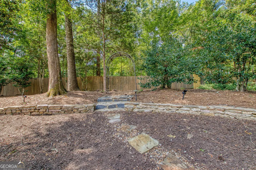 105 Arlington Tr Fayetteville, GA 30215