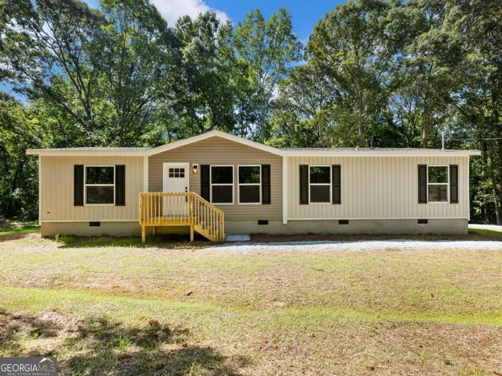 89 Upland DR Maysville, GA 30558