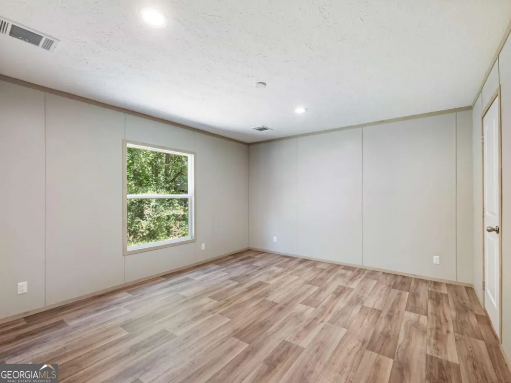 89 Upland DR Maysville, GA 30558