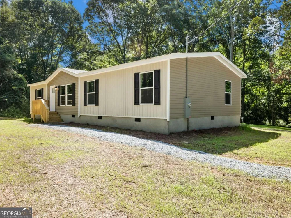 89 Upland DR Maysville, GA 30558