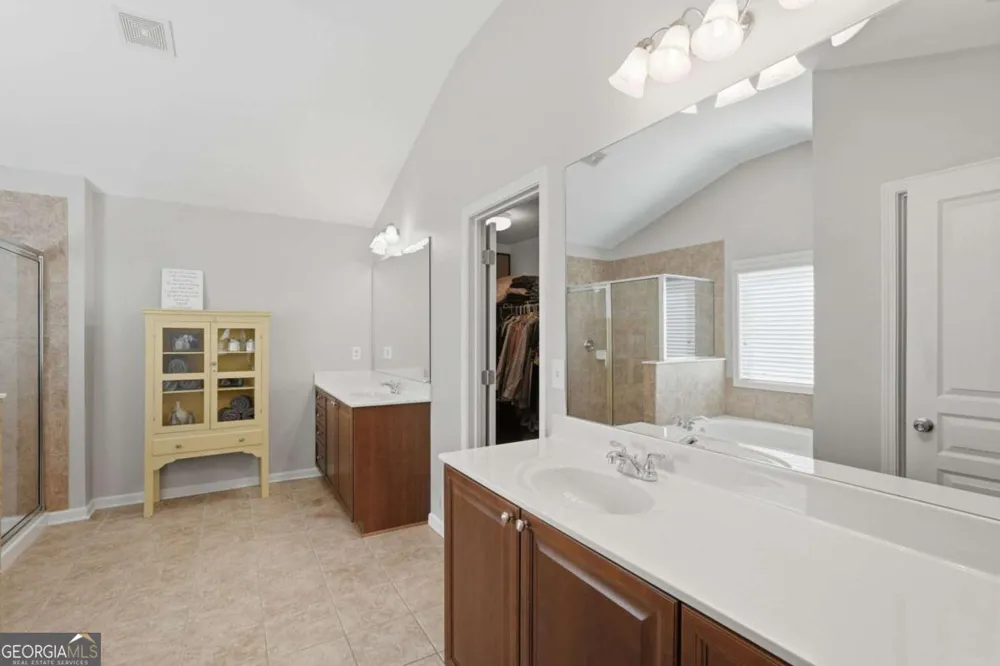 6107 Stillwater PL Flowery Branch, GA 30542