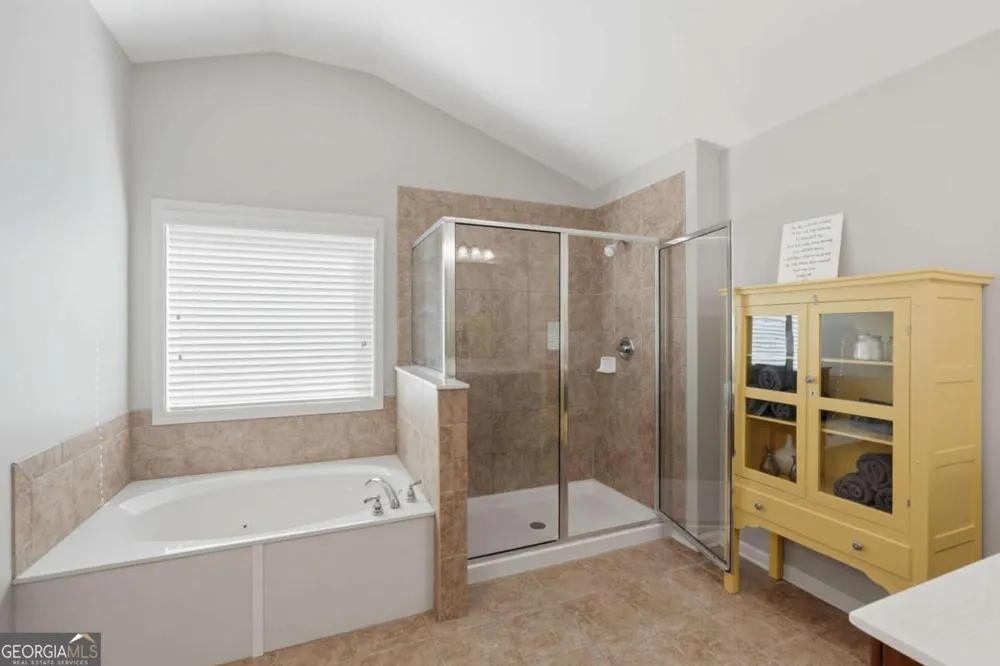 6107 Stillwater PL Flowery Branch, GA 30542