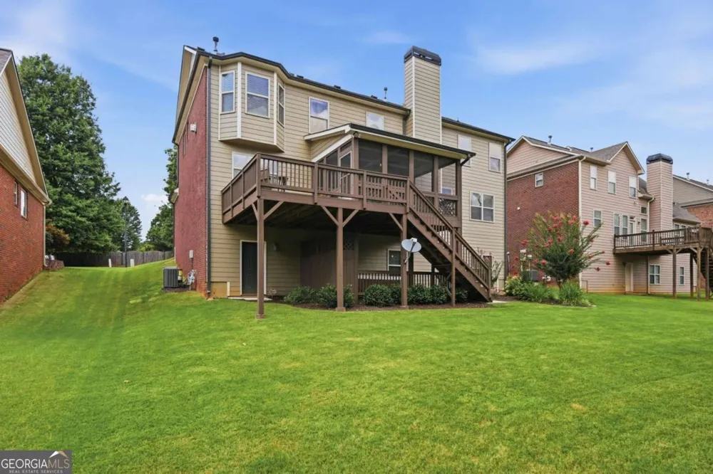 6107 Stillwater PL Flowery Branch, GA 30542