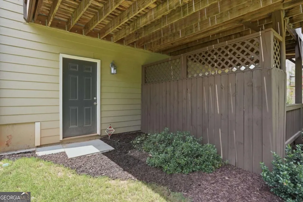 6107 Stillwater PL Flowery Branch, GA 30542