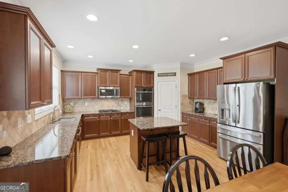 6107 Stillwater PL Flowery Branch, GA 30542