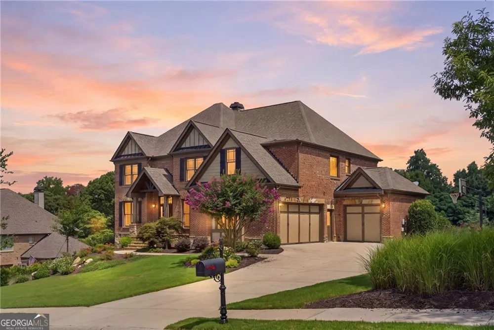 4526 Meadowland WAY Flowery Branch, GA 30542