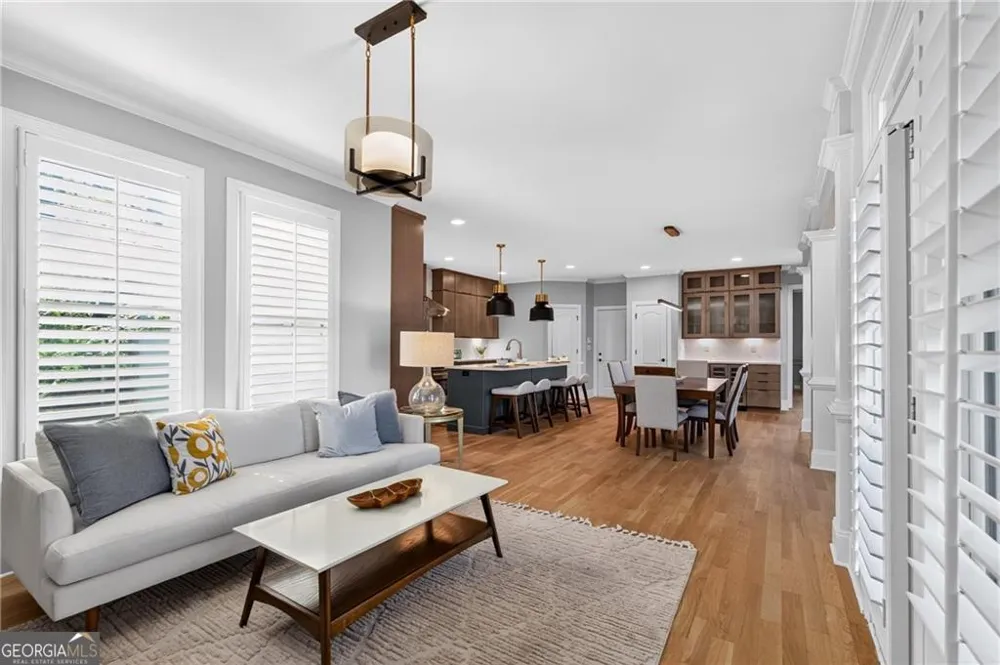 4526 Meadowland WAY Flowery Branch, GA 30542